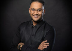 Sandeep Badloe brengt traditie en vernieuwing samen in Baithak Gana